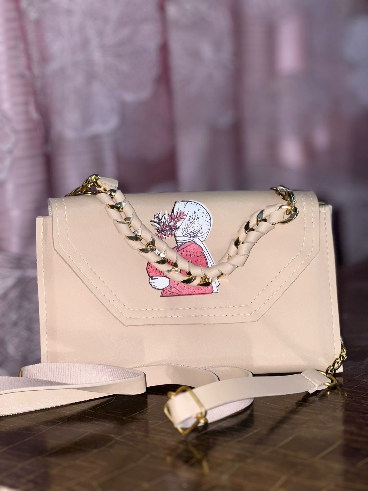Noir Elegance Art Bag – AJ Collections